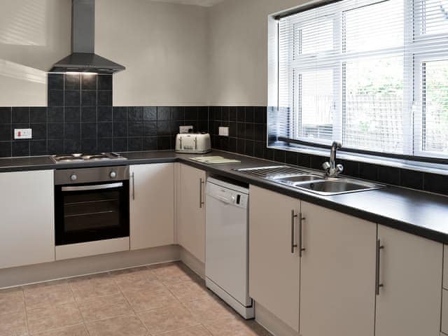 Well-equipped kitchen | Eventide, Broom, near Biggleswade