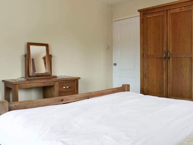 Charmingly furnished bedroom | Eventide, Broom, near Biggleswade