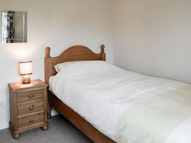 Cosy bedroom with single bed | Eventide, Broom, near Biggleswade