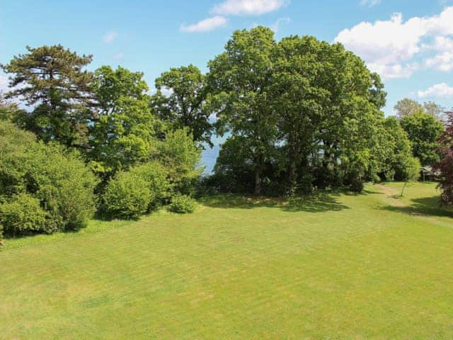 Beautiful lawned gardens | Bodwen, Wootton Bridge, near Ryde