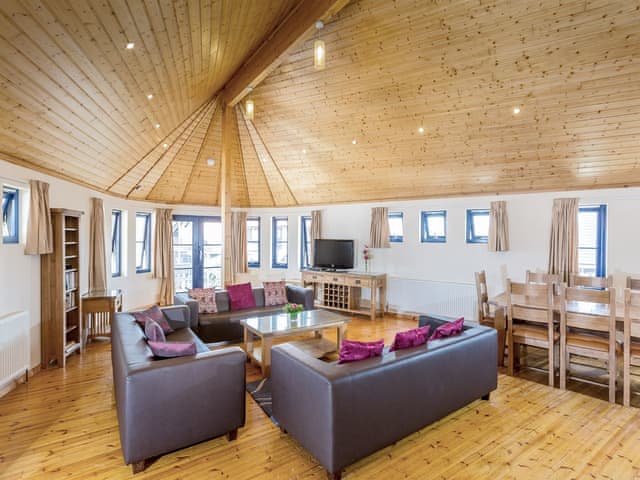 Well presented open plan living space | Waterside - The Boathouse, Wroxham, near Norwich