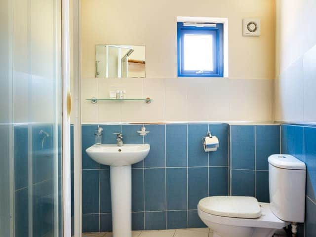 En-suite shower room | Waterside - The Boathouse, Wroxham, near Norwich