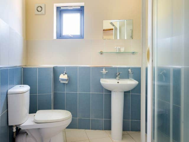 En-suite shower room | Waterside - The Boathouse, Wroxham, near Norwich