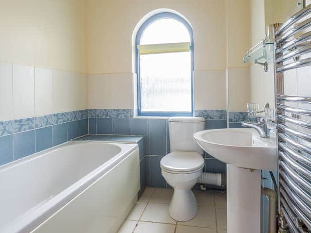 Bathroom | Waterside - The Boathouse, Wroxham, near Norwich