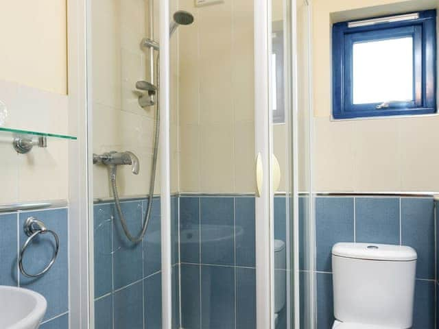 En-suite shower room | Riversedge - The Boathouse, Wroxham, near Norwich