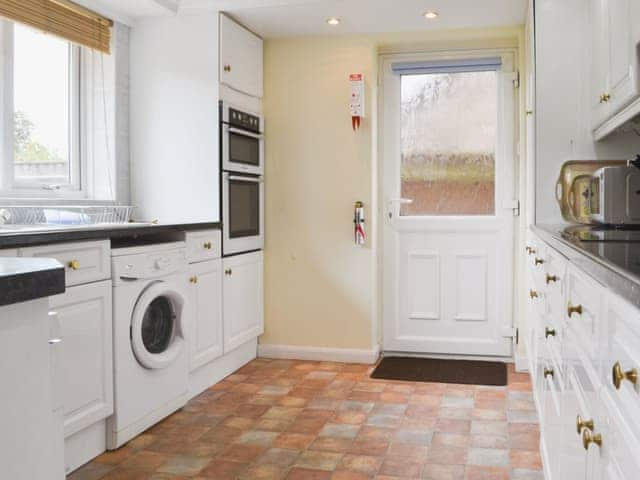 Well equipped kitchen | Sea Glimpse, West Runton, near Sheringham