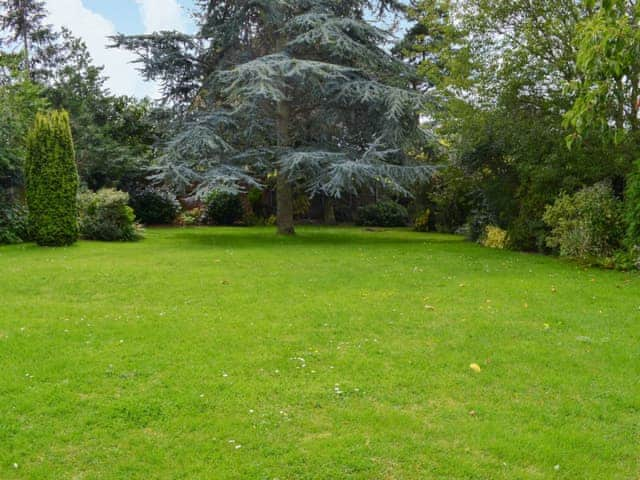 Large lawned garden | Sea Glimpse, West Runton, near Sheringham