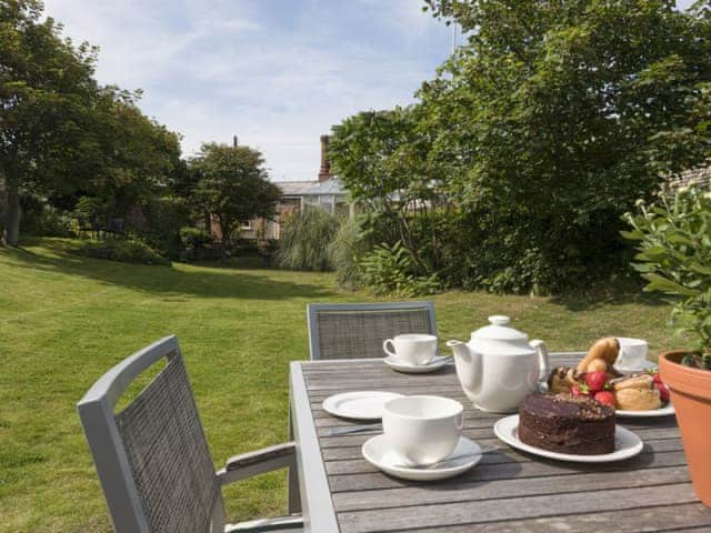 Superb garden with furniture | Dell Cottage, Mundesley, near North Walsham