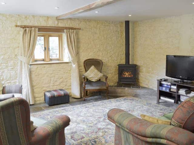 Welcoming living area | Ringslade Barn and Cinema, Highweek, near Newton Abbot