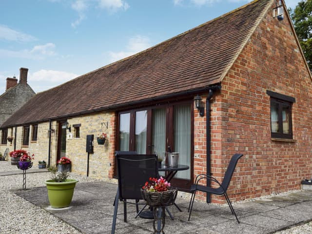 Excellent, converted detached barn | Alfie’s Barn, Ambrosden