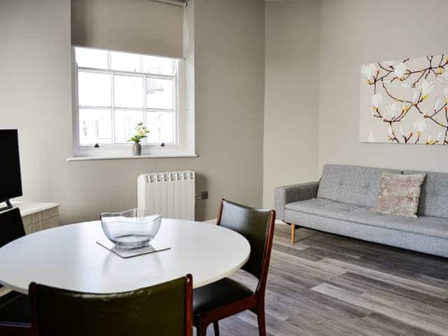 Open plan apartment | Room Apartment 1A - Elliot Terrace, Plymouth