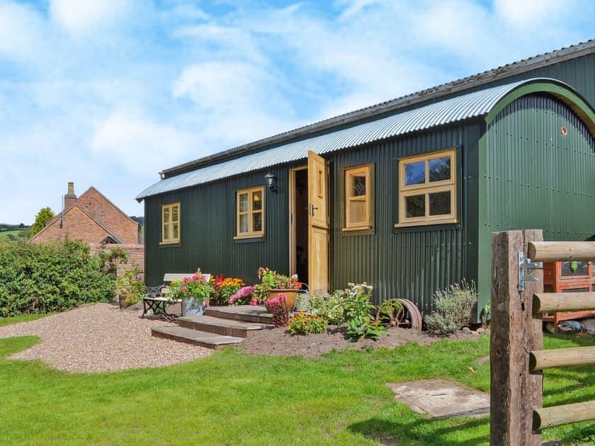 Beautiful holiday accommodation | Shepherds Lodge - Morrells Wood Farm, Leighton, near Shrewsbury