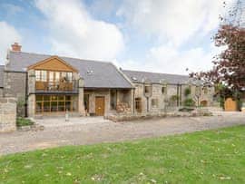 The Old Mill, sleeps 10 in Craster.
