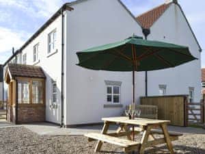 Sitting out area | Park Farm Cottage, Flixton, near Filey