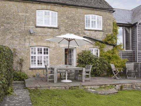 Charming holiday cottage | South View Cottage, Dean, near Chadlington