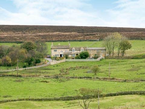 Wonderful property set amongst the outstanding Pennine countryside | Commons Farm Cottage, Wadsworth, near Hebden Bridge