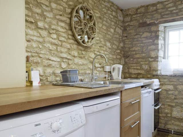 Well-equipped kitchen | South View Cottage, Dean, near Chadlington