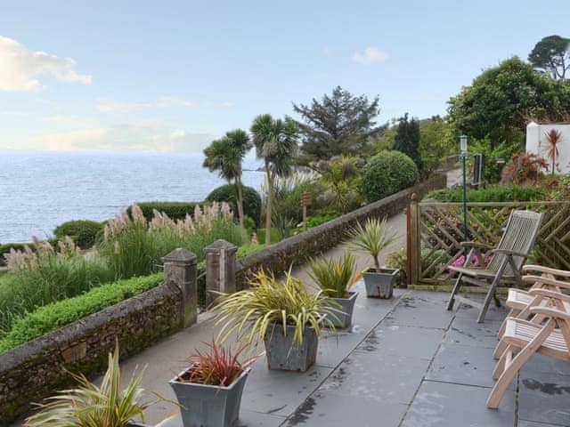 Delightful private terrace | Tides Reach, Fowey