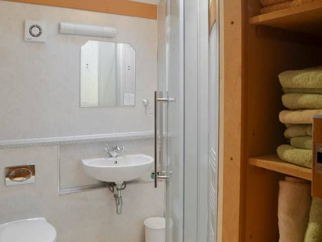 Shower room | The Ashes, Low Dinsdale