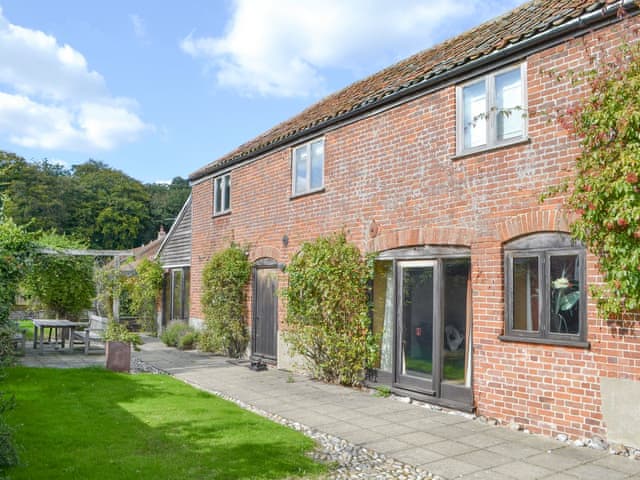 Superb barn conversion | The Coach House, East Somerton