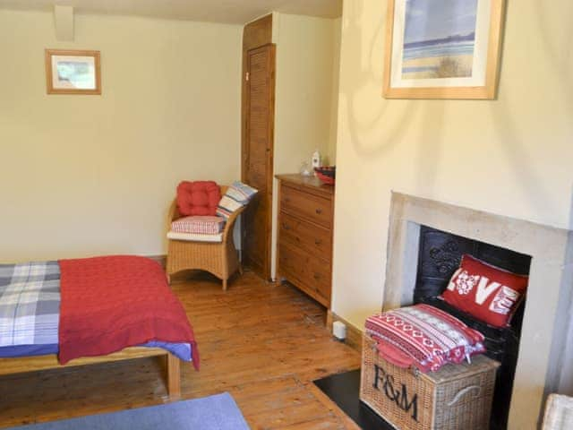 Twin bedroom | Blue House Cottage, Elsdon