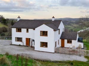 Spacious farmhouse surrounded by wonderful countryside | Cleiriach, Llansannan, near Betws-y-Coed