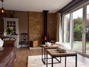 Light and airy living area | Trunkie Cottage, Brig o&rsquo; Turk, near Callander