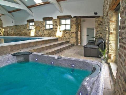 Shared hot tub | Bowlees Holiday Cott, Wolsingham, near Stanhope