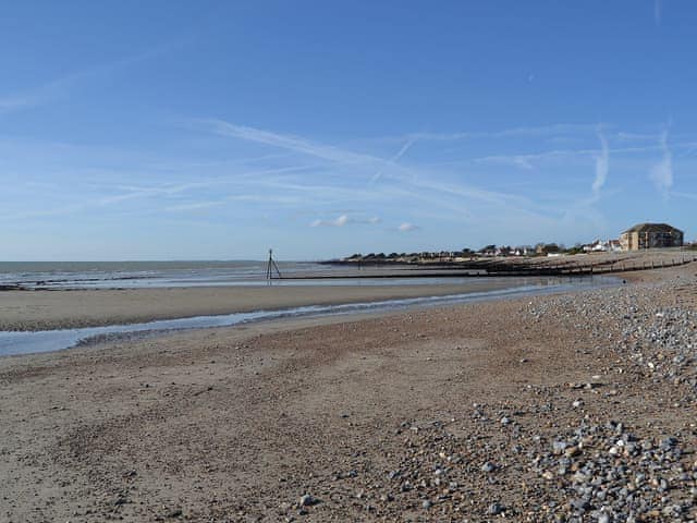 Charming beach and coastline at Middleton_on_Sea