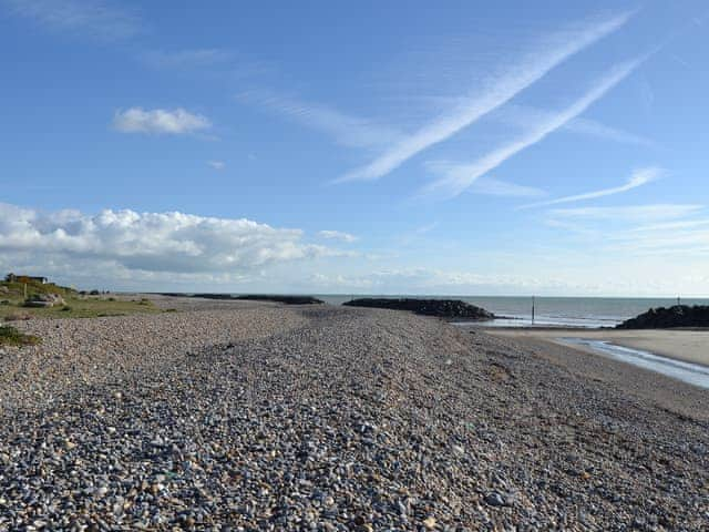 Charming beach and coastline at Middleton_on_Sea