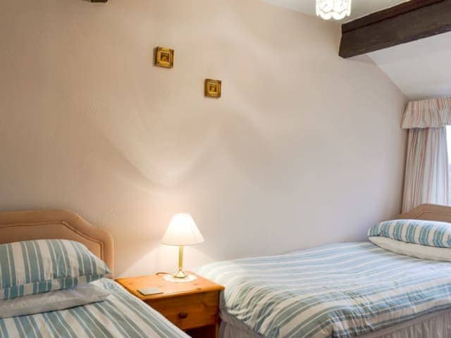 Twin bedroom | Ash Cottage, Oscroft, near Chester