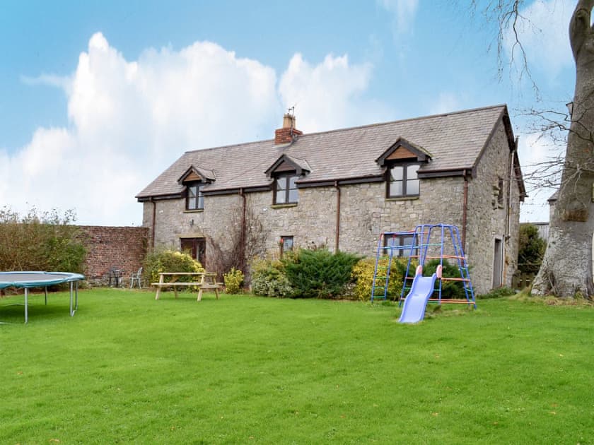 The Coach House In Trelawnyd Near Prestatyn North Wales Borders