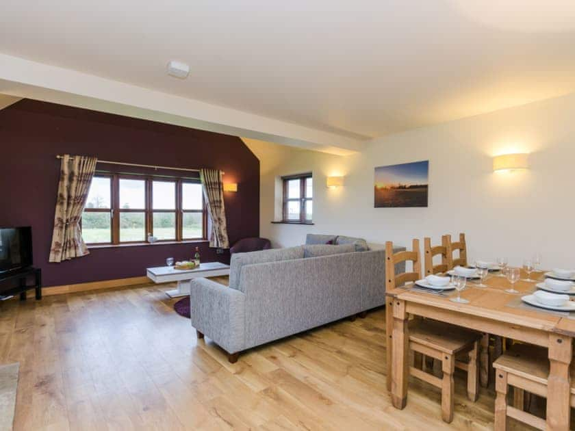 Spacious open plan living  | Swallow Cottage - Leacroft Cottages, Yoxall, near Lichfield