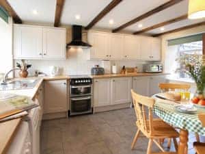 Large and spacious kitchen/diner | Ty Cerbyd, Plas Cilybebyll, near Pontardawe