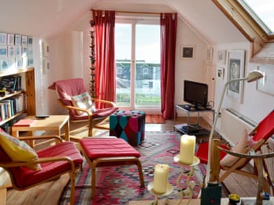Tranquil living room with sea views | Pollendor, Falmouth