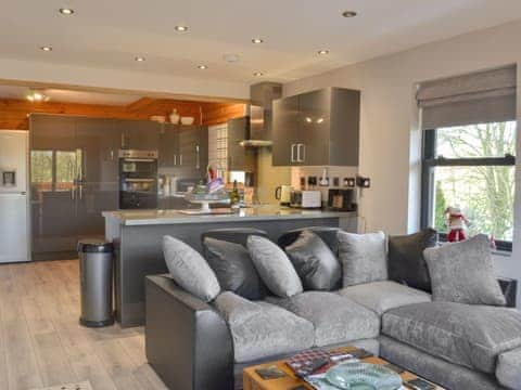 Well presented open plan living space | Quarry Lodge, Munsley, near Ledbury