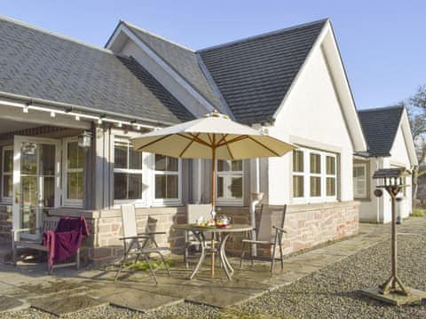 Delightful detached bungalow | Heather Croft - Hatton Cottages, Dunkeld, near Pitlochry