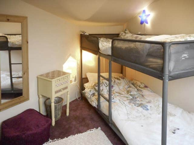 Cosy bunk bedroom | Birkenhead Cottage, Hebden Bridge Birkenhead Cottage