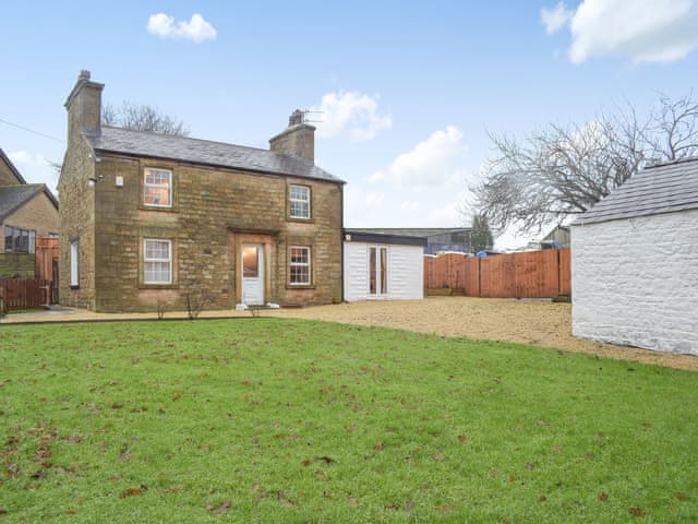 Traditional detached cottage | Brookside Cottage, Forton, near Garstang