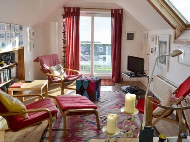 Tranquil living room with sea views | Pollendor, Falmouth