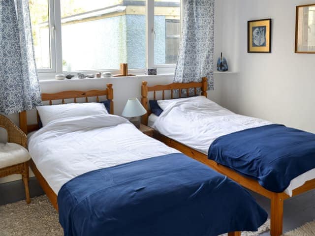 Twin bedroom | Pollendor, Falmouth