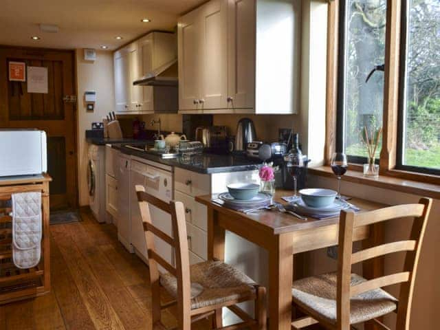 Kitchen and dining area | The Cow Stall, Blackboys, near Uckfield