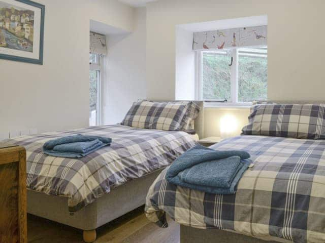 Light and airy twin bedroom | Tom&rsquo;s Barn, Hebden, near Skipton