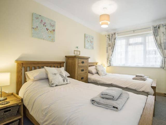 Comfortable twin bedroom | Bailey&rsquo;s Retreat, Bardney, near Lincoln