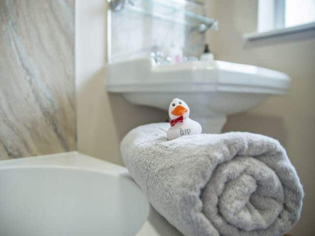 Well presented bathroom | Bailey&rsquo;s Retreat, Bardney, near Lincoln