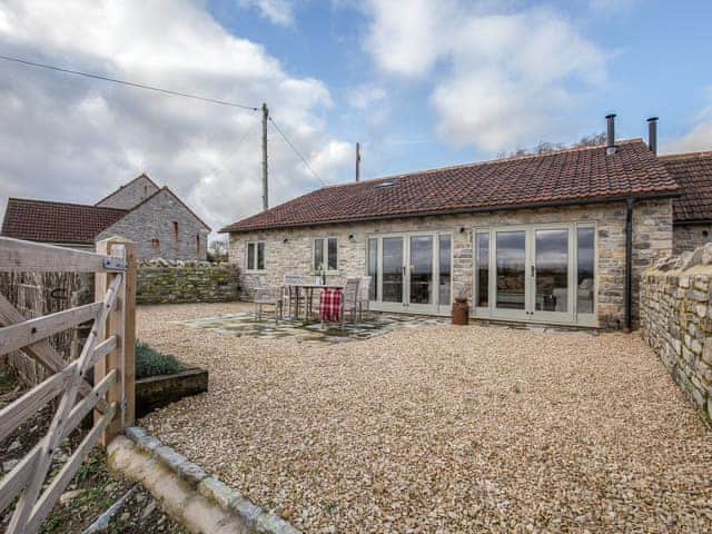 Lovely semi-detached barn conversion. | Square Barn - Bramleys Yard, Baltonsborough, near Glastonbury