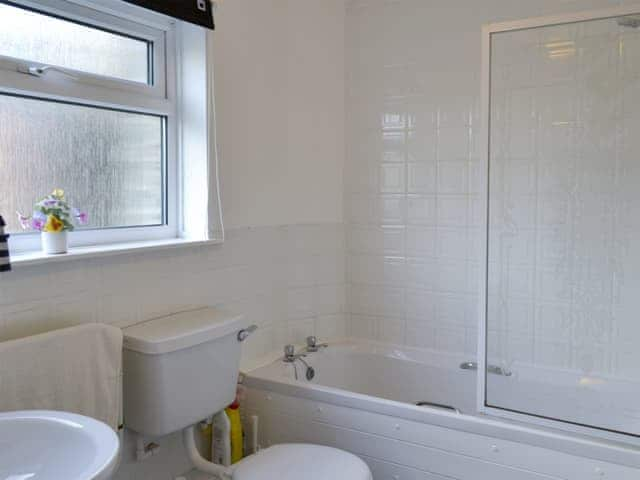 Bathroom | Barn Cottage - Quinceborough Farm, Widemouth Bay, near Bude