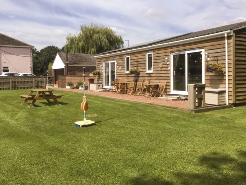 Appealing holiday homes | Woodpeckers Nest, Squirrel&rsquo;s Drey - The Paddocks, Worstead, near North Walsham
