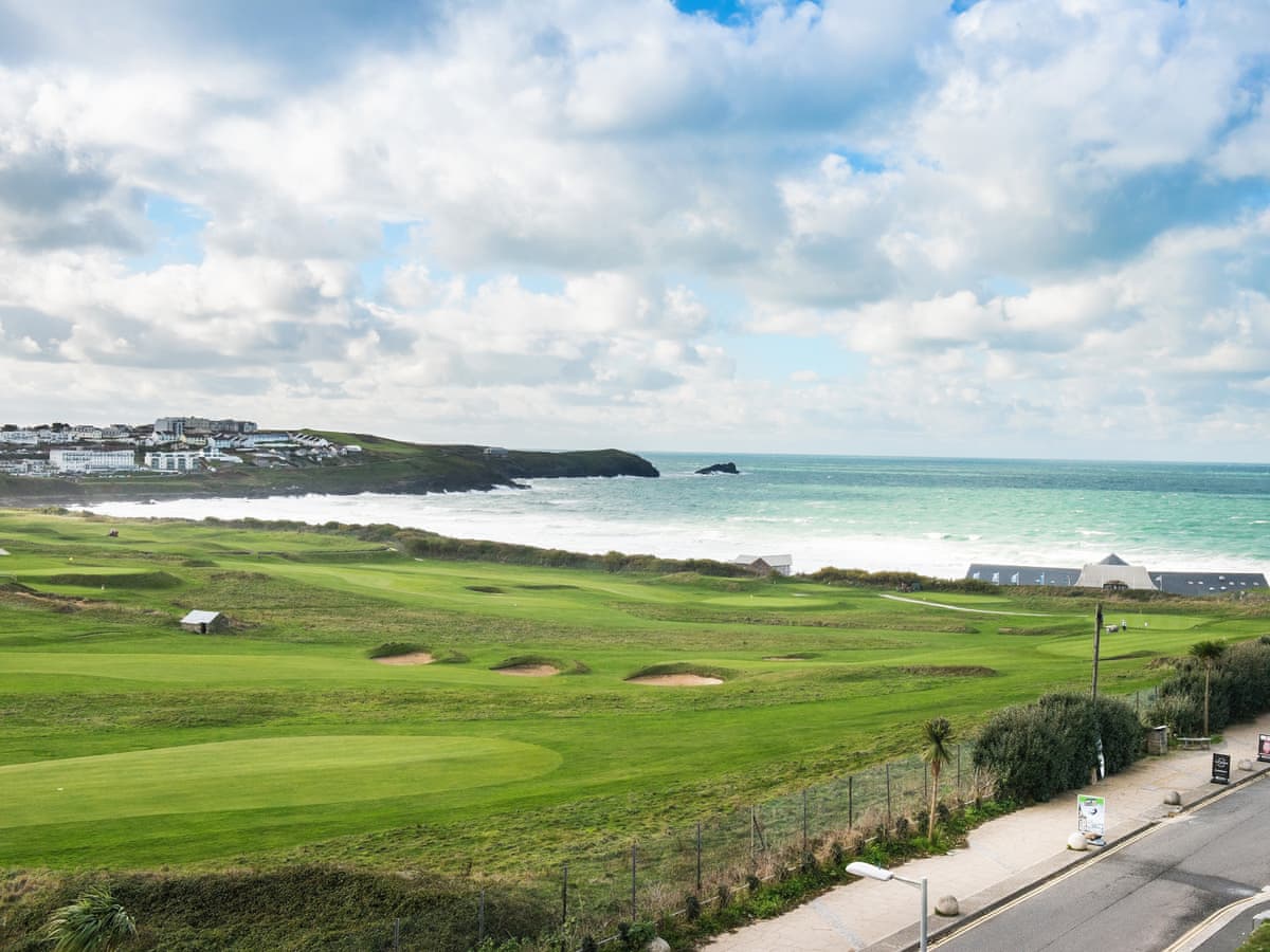 14 Azure, Crantock, Cornwall