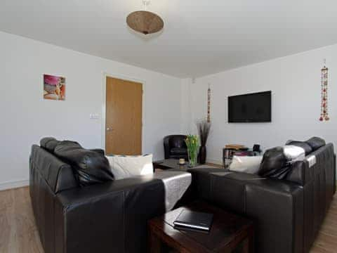 Comfortable living area | 6 Jubilee Close, Padstow